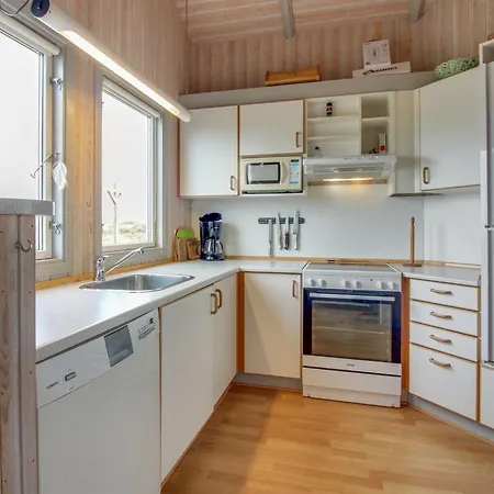 Nyaraló Stian - 200m From The Sea By Interhome