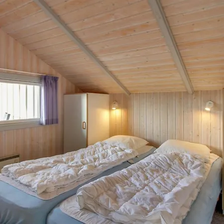 Nyaraló Stian - 200m From The Sea By Interhome